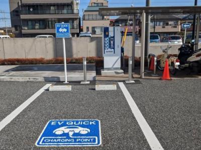 市役所本庁舎東側バイク置場横