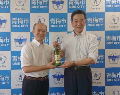 7月18日面会（在フランクフルト総領事）の写真