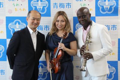 7月22日表敬訪問（ヴァイオリンニスト大倉めぐみ氏）の写真