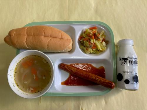 給食