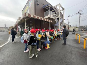 3年生と社会科見学に行ってきましたの画像1