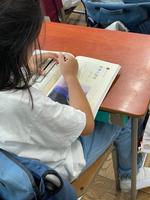 4年1組の教室の画像1