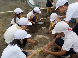 砂遊び・水遊びをしました！ 9月20日の画像8