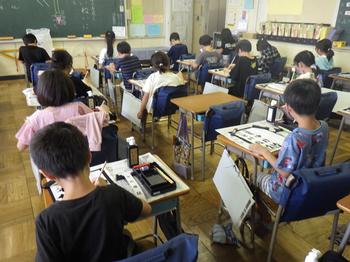 6月21日（金曜日）国語   「小筆の使い方」の画像1