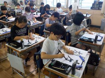 6月7日（金曜日）習字と理科の画像2