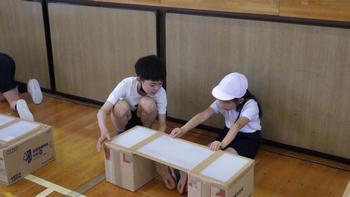 6学年　1年生の体力テストのお手伝い（6月3日）の画像3