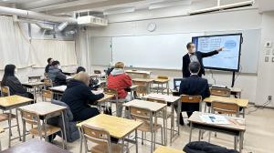 護の仕事のやりがい、給与、資格について