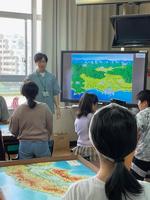 2時間目、5年2組の教室の画像5