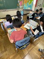 2時間目、5年2組の教室の画像7
