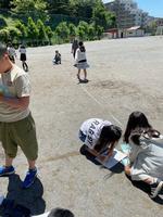 平均の学習で、子供たちの１０歩の長さを測るんですの画像3