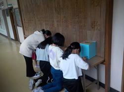たくさんの子供たちが来て、書いてくれていましたの画像