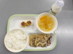 給食の写真