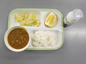 給食の写真