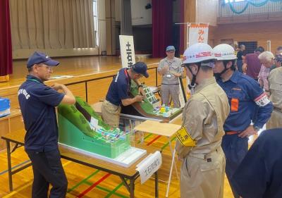 6月29日青梅市土砂災害対応訓練および水防訓練の写真