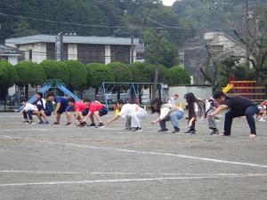 卒業生も参加して全員ソーラン