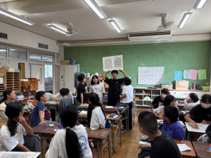 ③