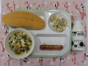 給食の写真