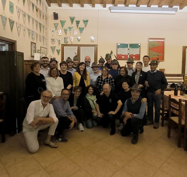 アルピー二グループの皆さんとの写真