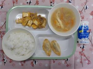 給食の写真