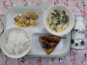給食の写真