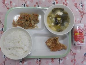 給食の写真