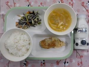 給食の写真