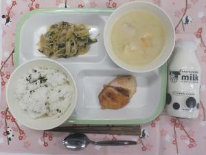 給食の写真