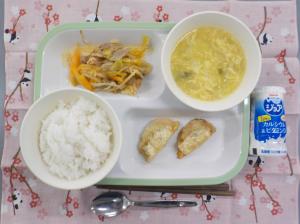 給食の写真