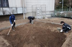 石拾い