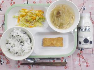 給食の写真