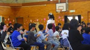卒業生退場