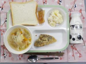 給食の写真