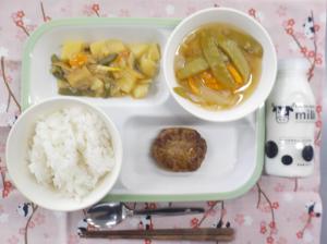 給食の写真