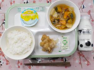 給食の写真