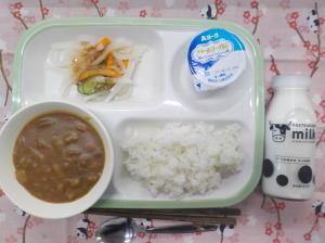 給食の写真