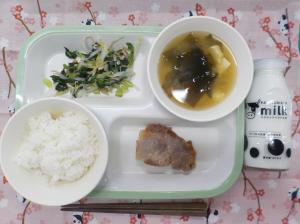 給食の写真