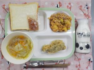 給食の写真
