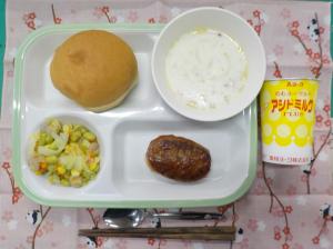 給食の写真