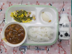 給食の写真