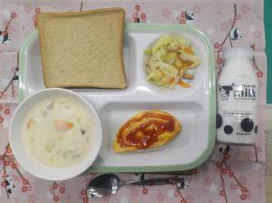 給食の写真