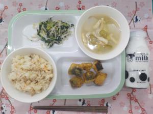 給食の写真