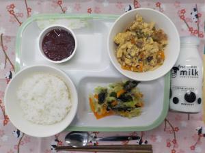 給食の写真