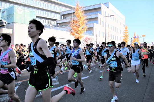 奥多摩渓谷駅伝　スタート